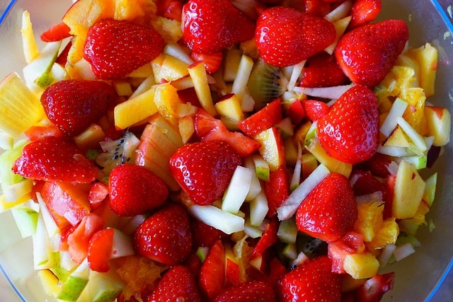 8 Examples of Healthy Fruit Recipes with Easy Ideas on How to Make Them: Photo of Freshly Prepared Fruit Salad with Strawberries